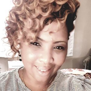 Meet your Posher, Lashunda